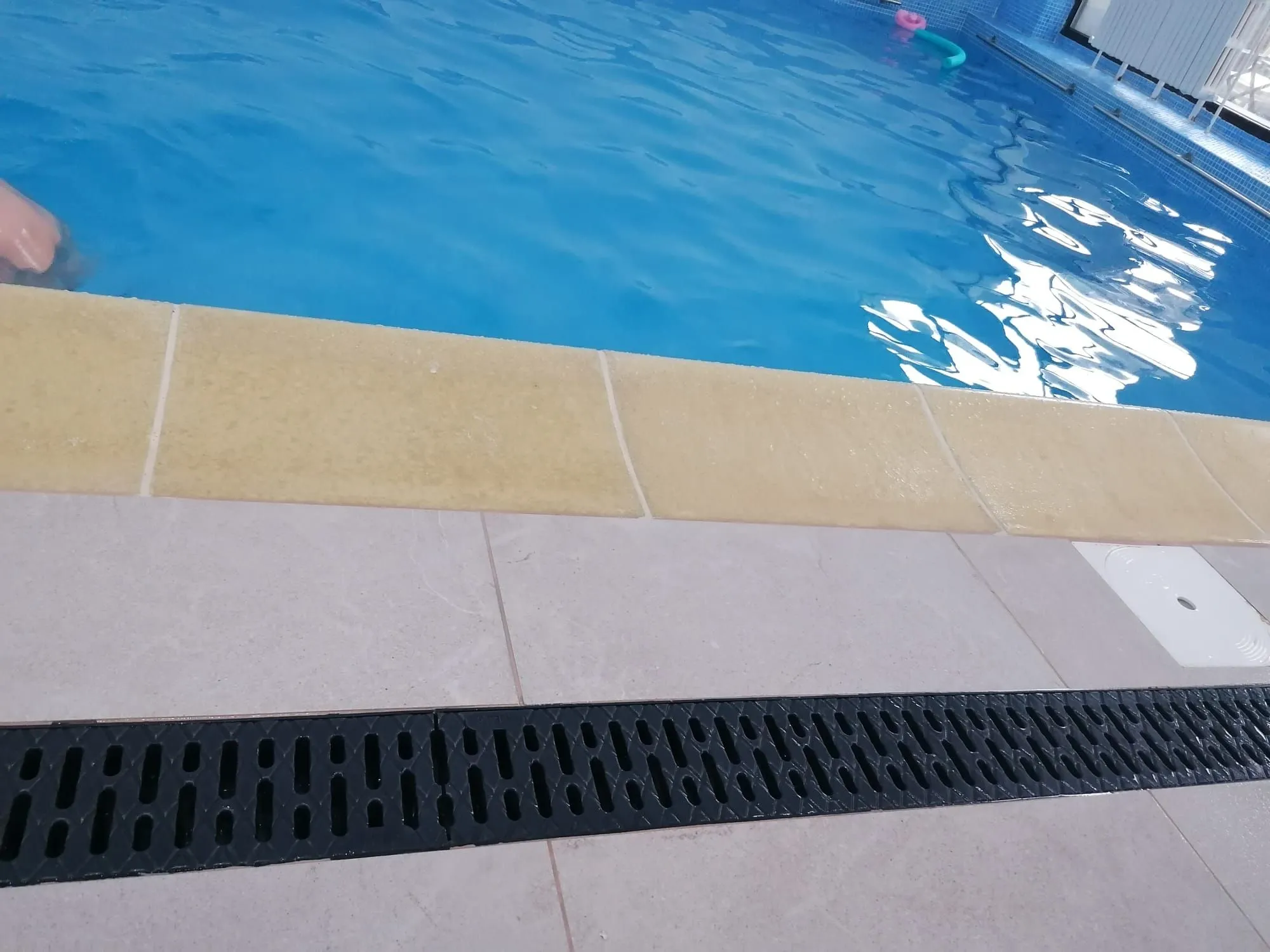 Kit rigola PP EASY 2 LN100 Hext.70 gratar PP Negru A15 1000x125x70 (08818-N)