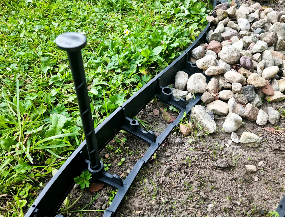 Kit Bordura PP TERRA pt pavaj NEW FIX L=12buc, 30 ancore incluse, H60 (12SB60B30A)